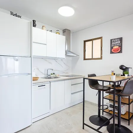 Relax Tropical Апартаменты Альмуньекар